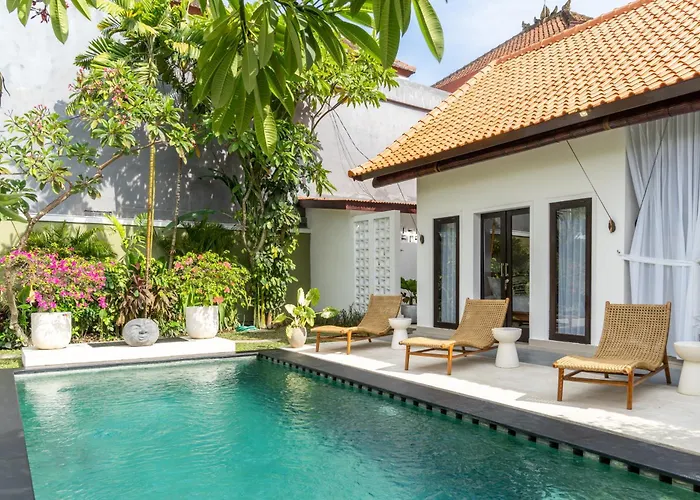 Castelu 3br Peacefully Near Mertanadi Appartamento Seminyak